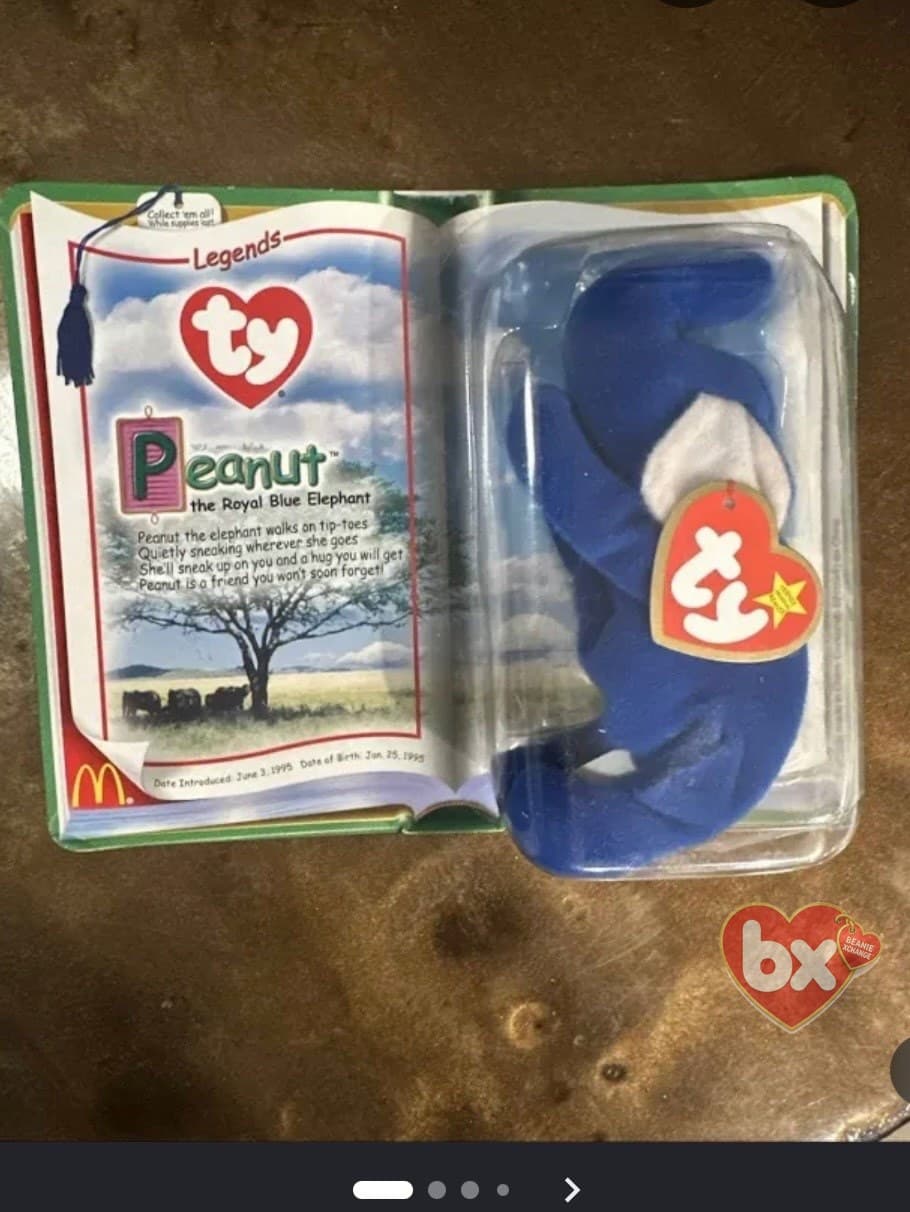 Peanut — Ty Beanie Baby